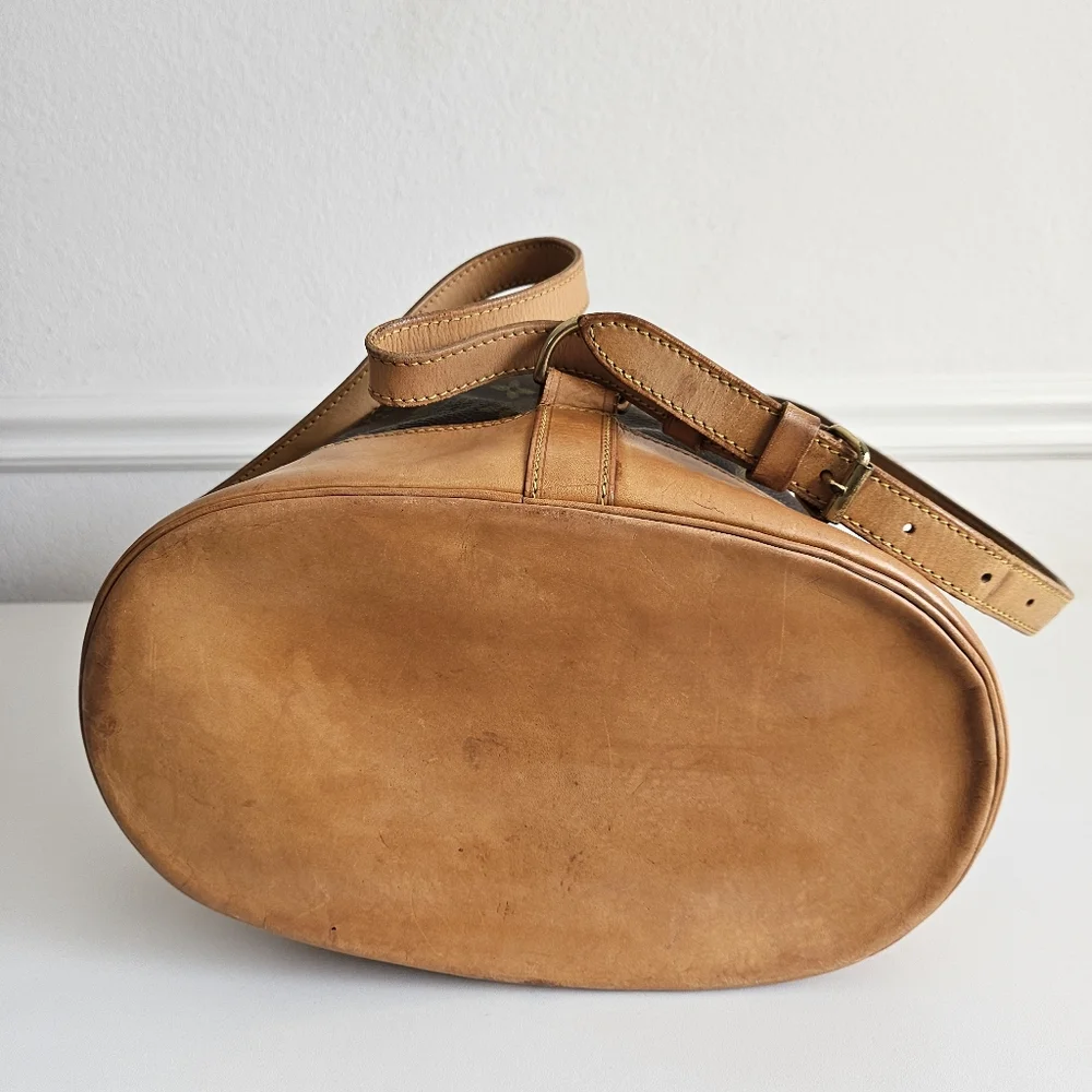 Louis Vuitton Randonne Monogram Backpack - Picture 6 of 14
